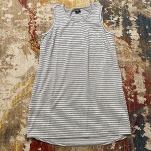 32 degrees sleeveless stripes gray white dress XL